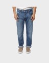 STRAIGHT JEANS