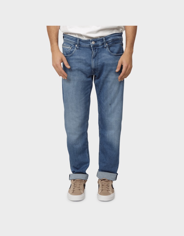 STRAIGHT JEANS