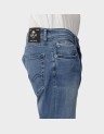 STRAIGHT JEANS