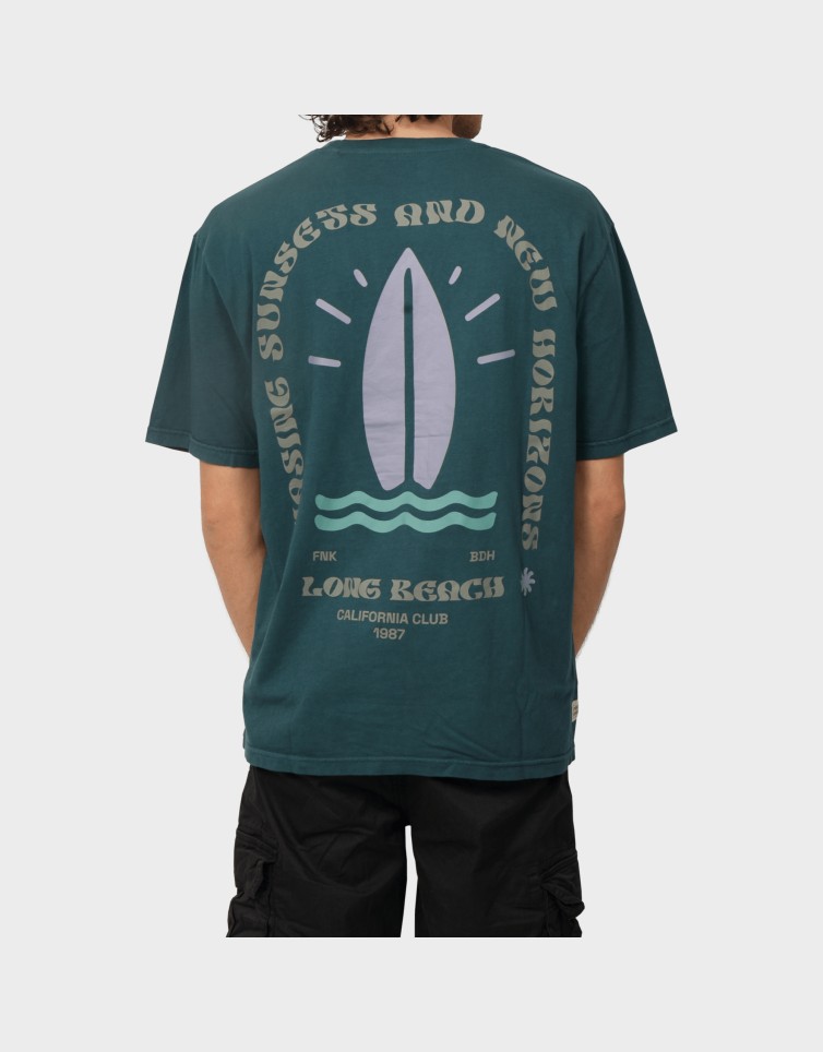 SUNLESS TEE