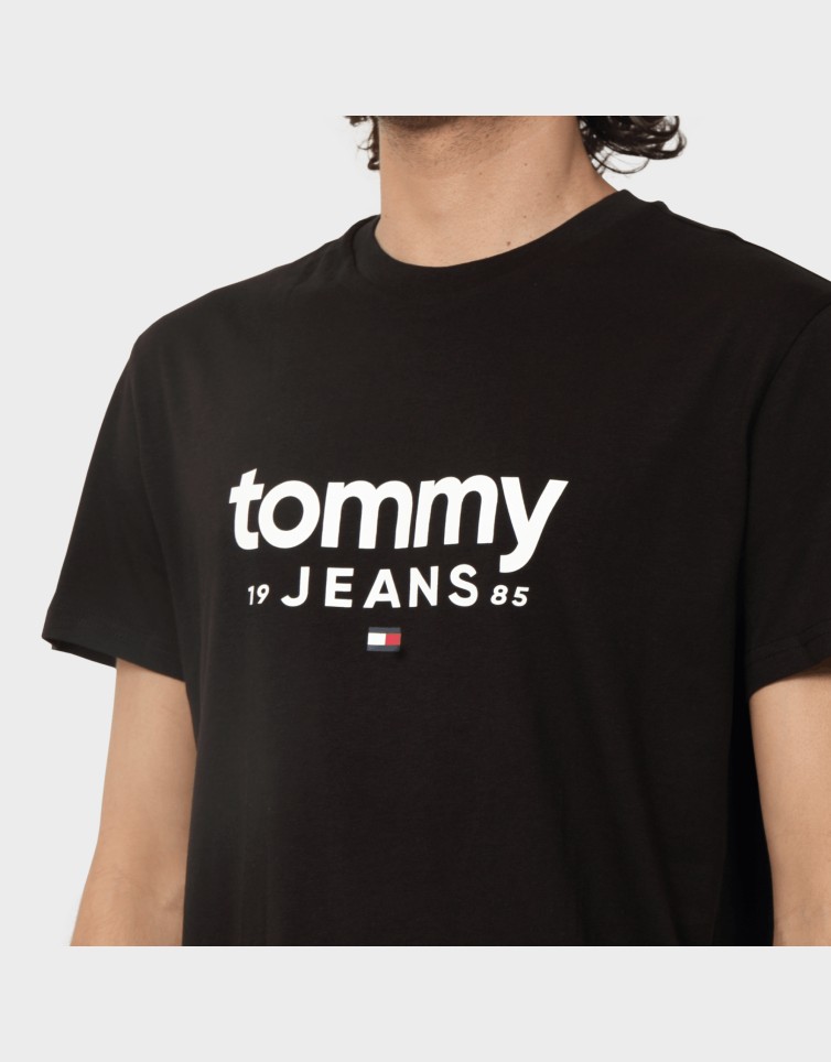 SLIM GRAPHIC TEE