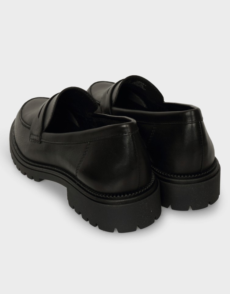 SLIP-ON LOAFERS