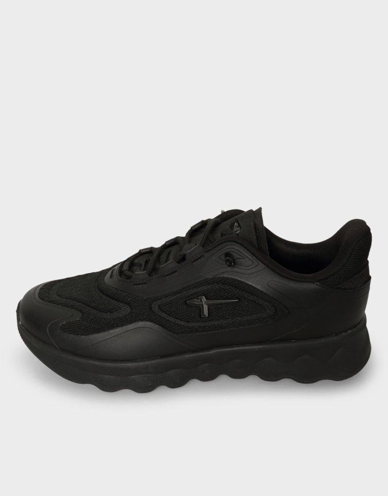 LACE-UP